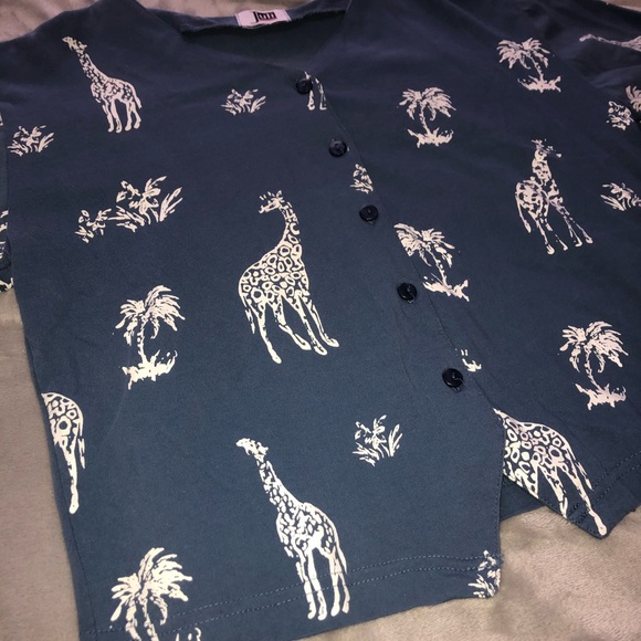 Animal Printed Top - Picture 2 of 6